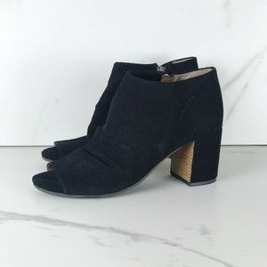 Gentle Souls Kenneth Cole Black Peep Toe Booties
